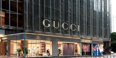 gucci landmark atrium store central photos